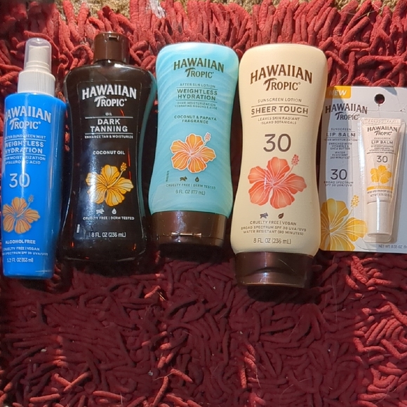 HAWAIIAN TROPICS - TANNING OIL; AFTER SUN; BALM; SUNSCREEN SPRAY/LOTION - Picture 1 of 6
